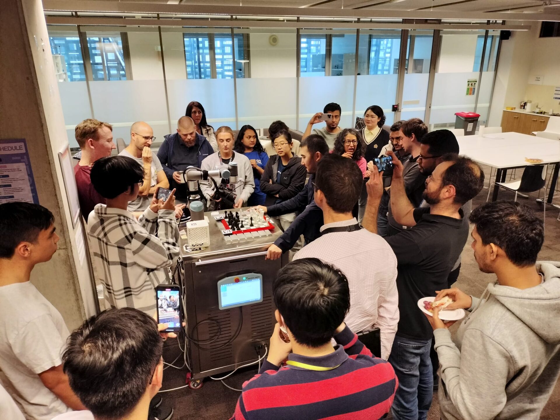 MME Connect showcase crowd
